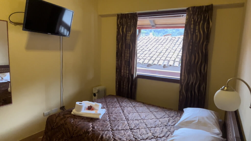 habitacion-simple-hotel-plaza-chacas--